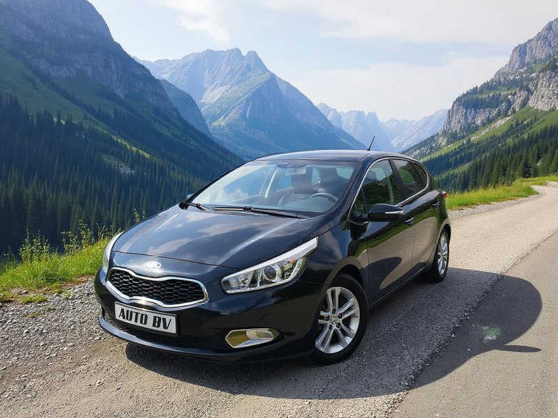 Kia Cee´d 1.6 GDI EX/Gold A/T